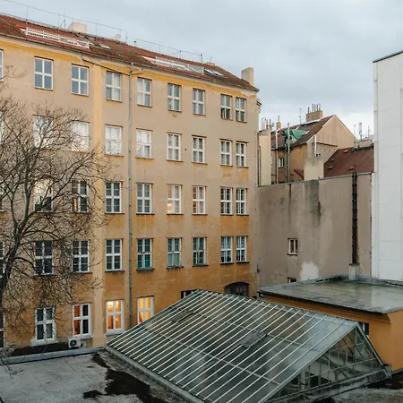 Proxima Downtown - Pool Table And Cinema Projector * Prága